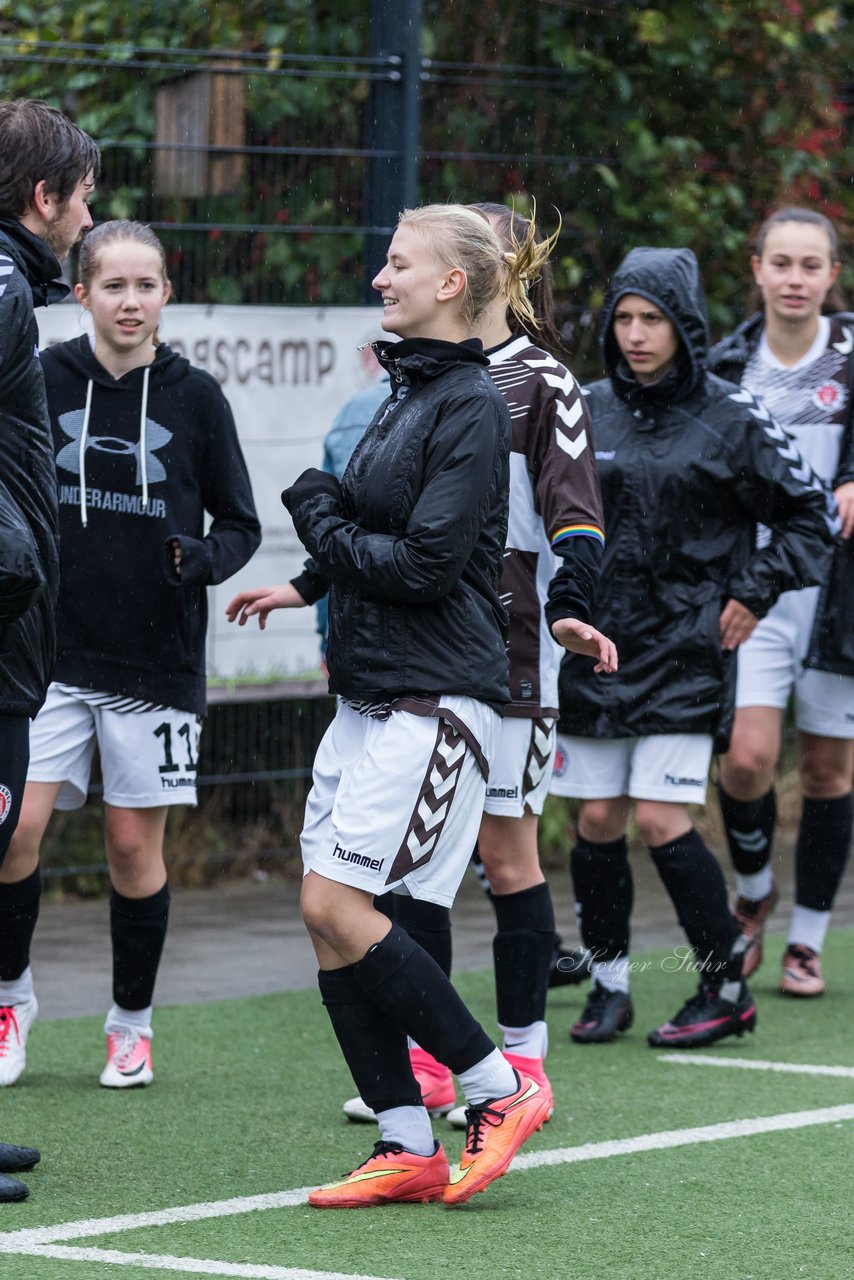 Bild 100 - B-Juniorinnen FC St.Pauli . Braedstrup IF : Ergebnis: 4:1